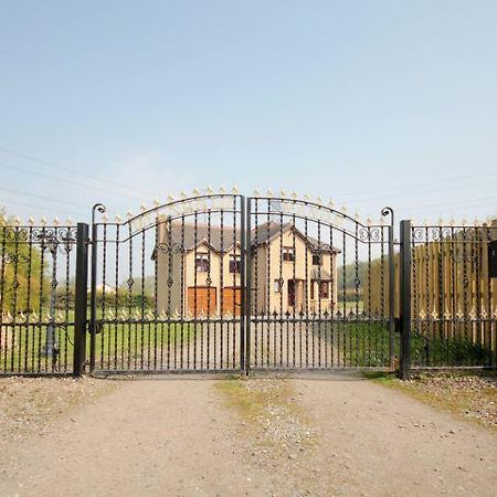 福尔柯克Milnholm Manor公寓 外观 照片